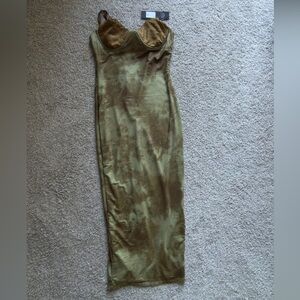 Fashion Nova Elvira Midi Dress